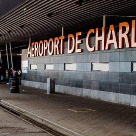 Station 173 C Bruxelles-Charleroi-Airport Daire Dış mekan fotoğraf