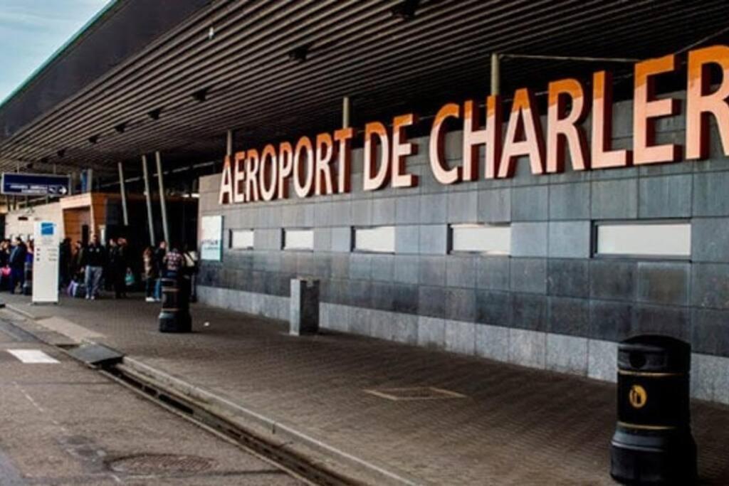 Station 173 C Bruxelles-Charleroi-Airport Daire Dış mekan fotoğraf